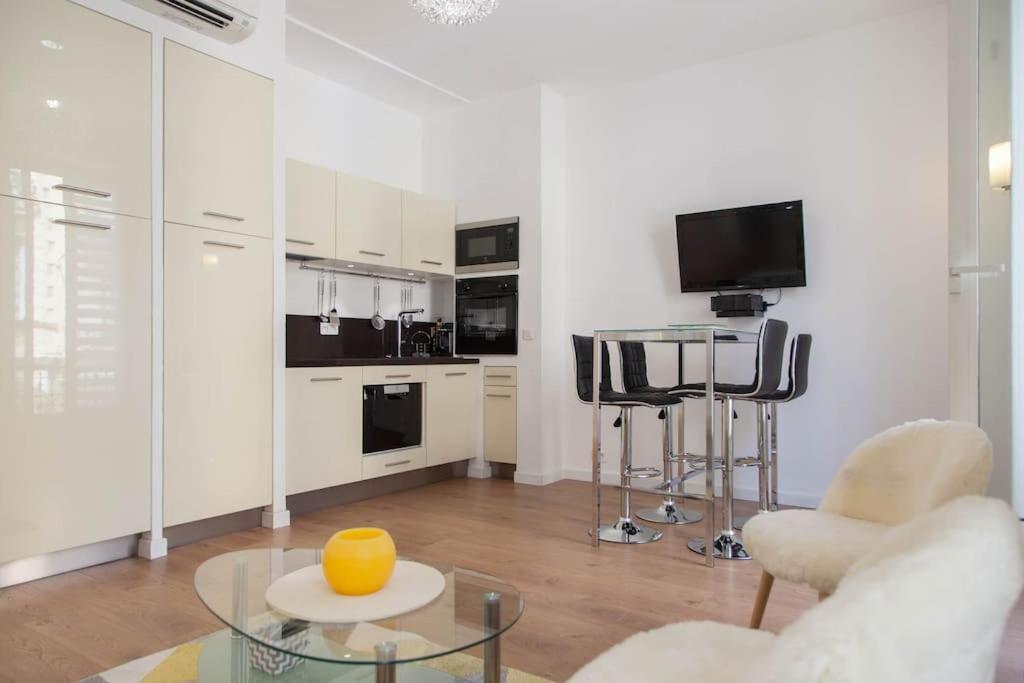 #28 1 Bdr Flat Ac Balcony Hper Central 10Mins To Beach & Old Town Nice Exterior foto